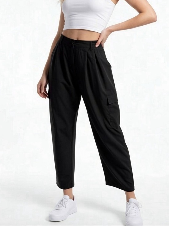 Hunter & Brown Pants - HUNTER & BROWN Black Wide Leg High Rise Pleated Cargo Pants--NWT--M